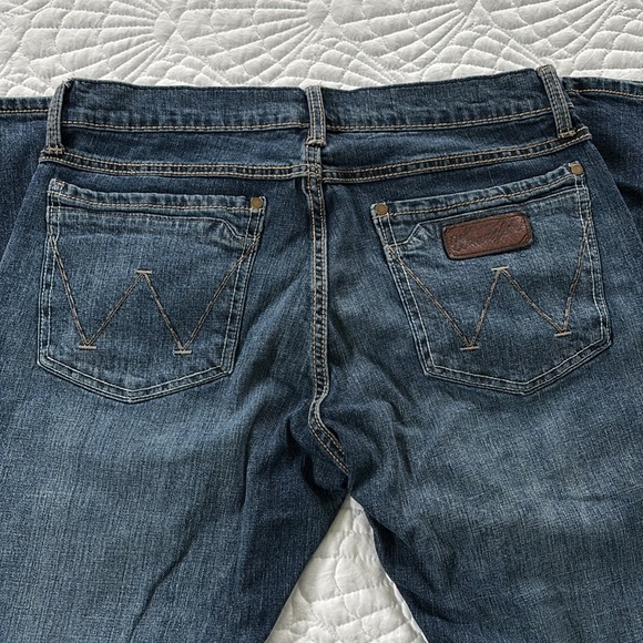 Wrangler Slim Boot Jeans - Picture 3 of 4
